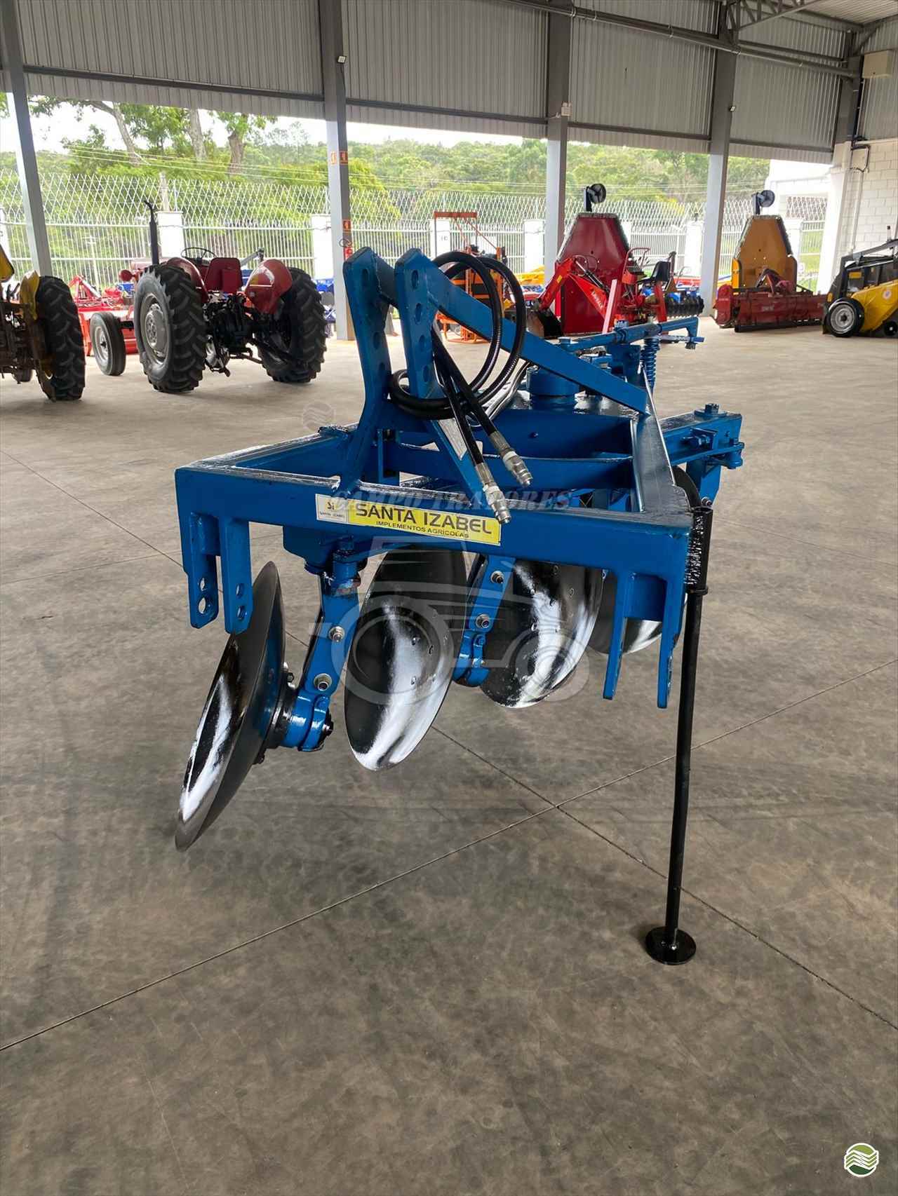 IMPLEMENTOS AGRICOLAS ARADO 4 DISCOS REVERSÍVEL Campo Tratores SAO CARLOS SÃO PAULO SP